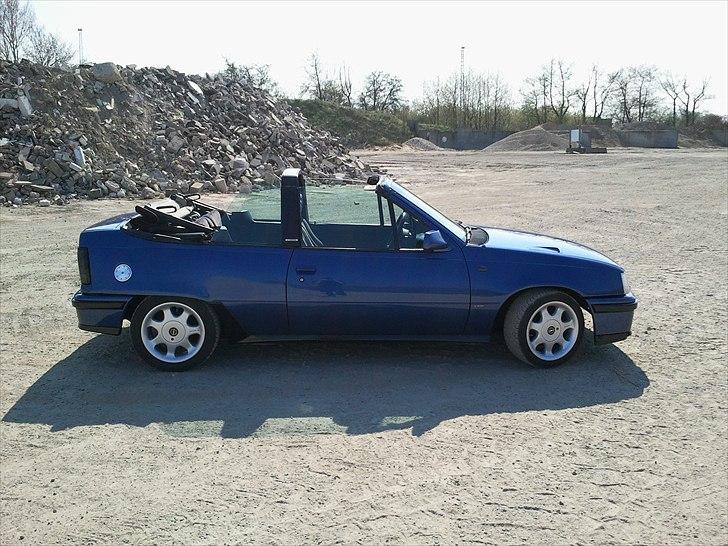 Opel Kadett E Cabrio billede 2
