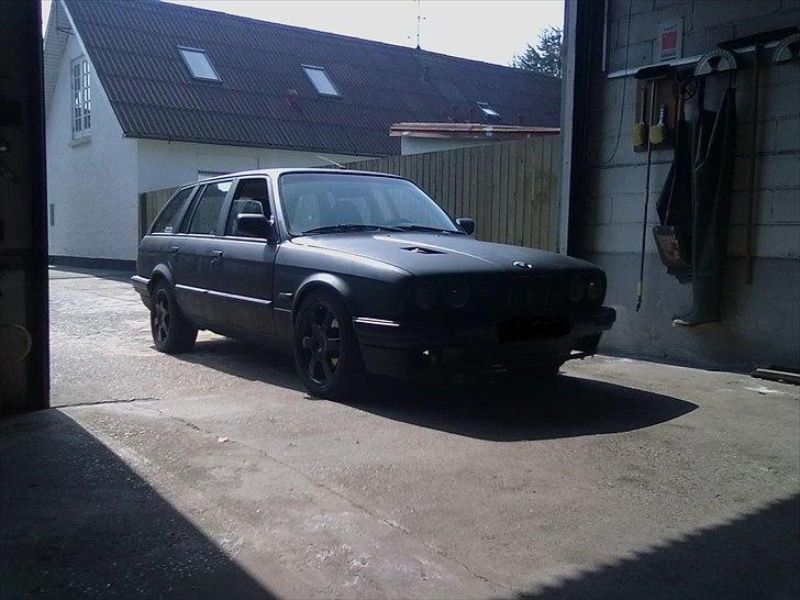 BMW E30 325T SOLGT. billede 10