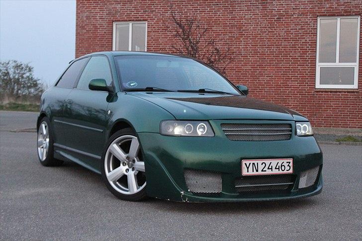 Audi A3 1.8 20v SOLGT billede 1