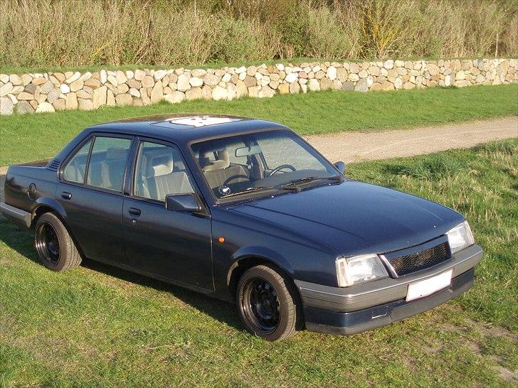 Opel Ascona C billede 7