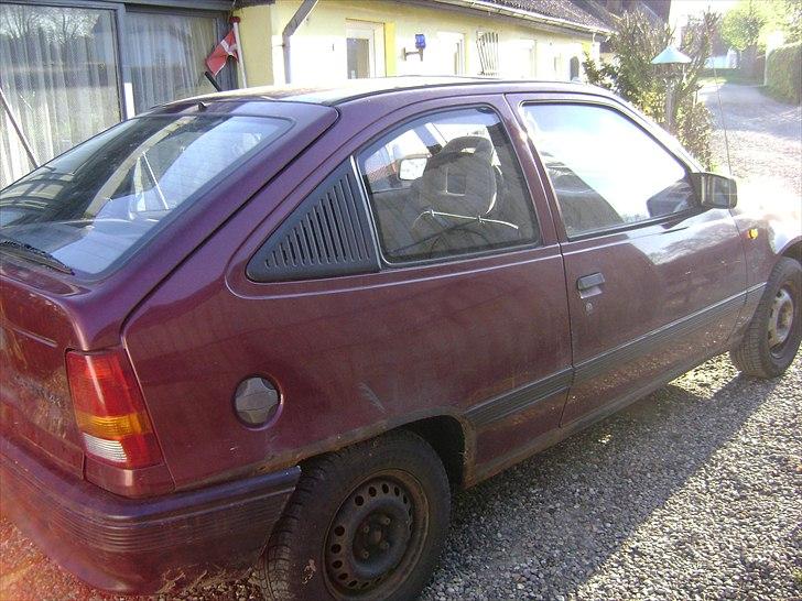 Opel Kadett 1,4i billede 9
