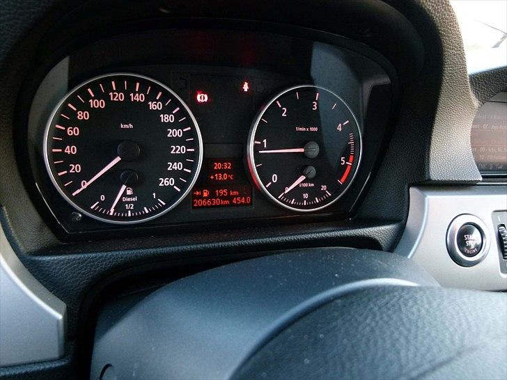 BMW 320D Touring billede 9