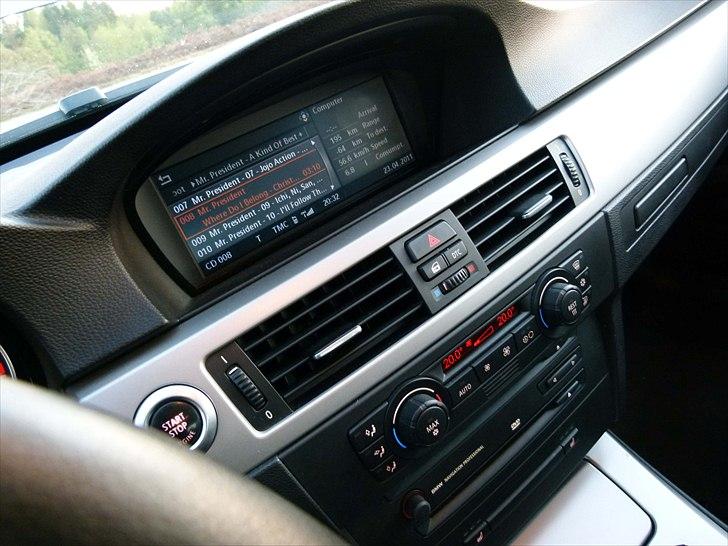 BMW 320D Touring billede 10