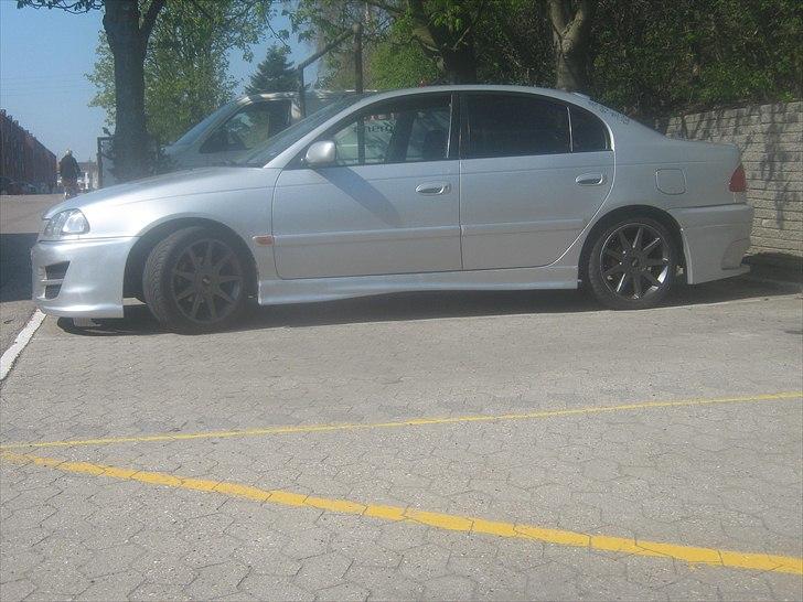 Toyota AVENSIS 2,0-"solgt" billede 8