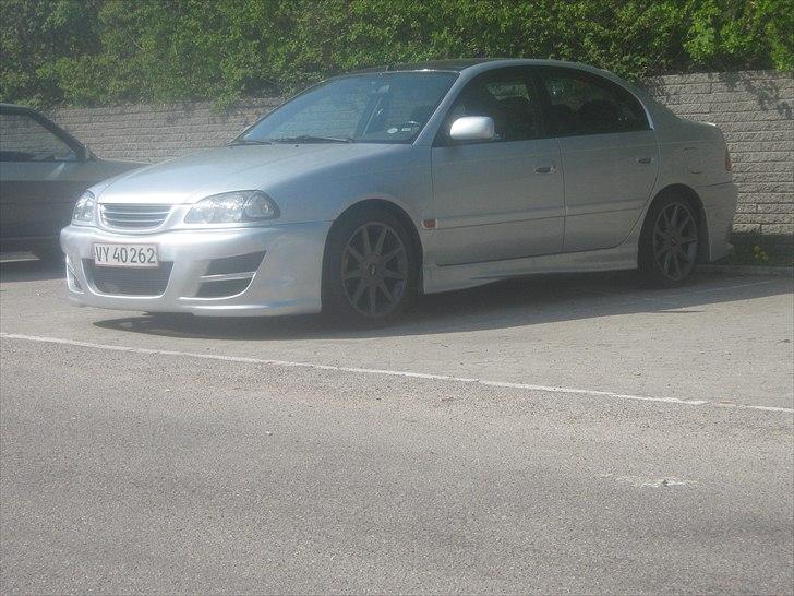 Toyota AVENSIS 2,0-"solgt" billede 9