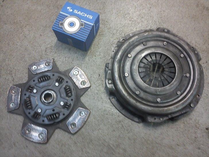 Fiat Croma T.i.e - Sinter metal kobling, så glider den sgu ikke mere :-) billede 3