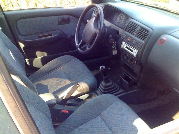 Nissan almera grøn billede 3