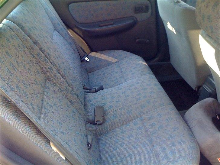 Nissan almera grøn billede 7