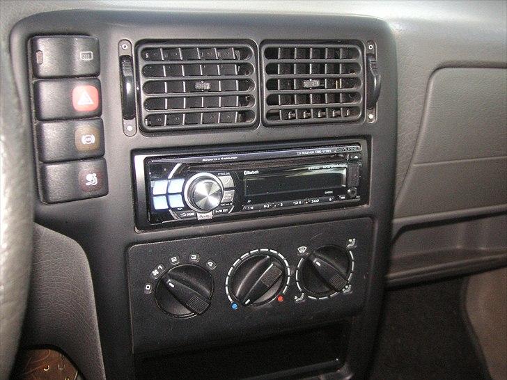 VW Polo 1.6  6n (Solgt) billede 4