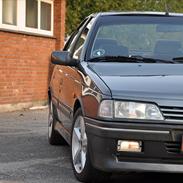 Peugeot 405 MI 16