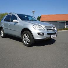 Mercedes Benz ML 320 CDI AUT SOLGT 