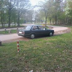 BMW 320i 2d E30