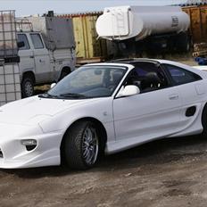 Toyota MR2