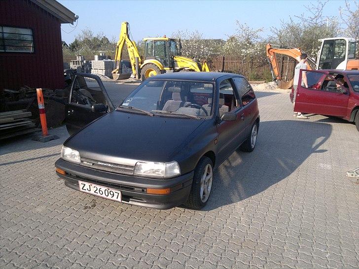Daihatsu charade SOLGT ! billede 2