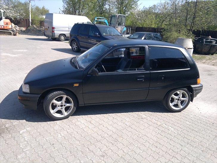 Daihatsu charade SOLGT ! billede 3