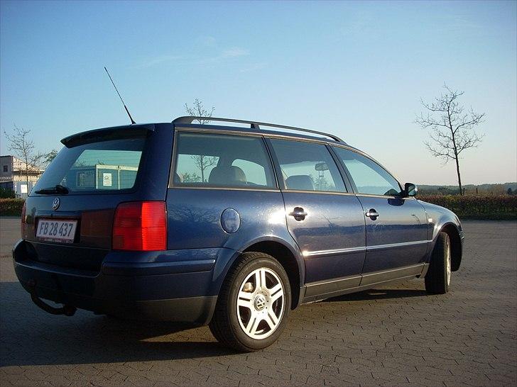VW Passat V6 TDI Highline [SOLGT] billede 4