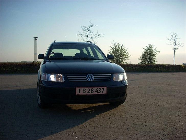 VW Passat V6 TDI Highline [SOLGT] billede 15