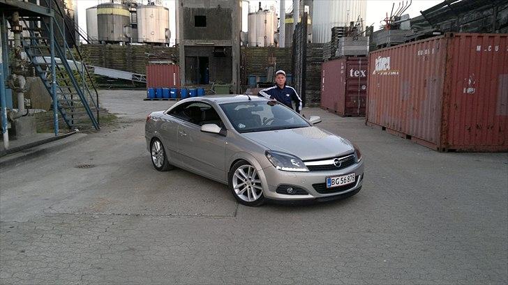 Opel Astra H Twintop billede 2