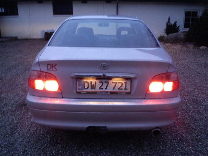 Toyota Avensis T22 billede 3