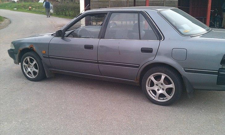 Toyota carina 2 byttet billede 2