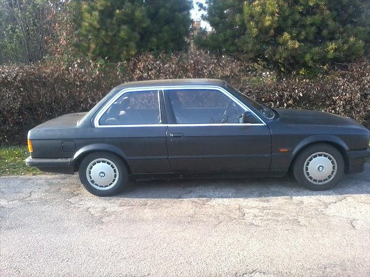 BMW 320i 2d E30 billede 5