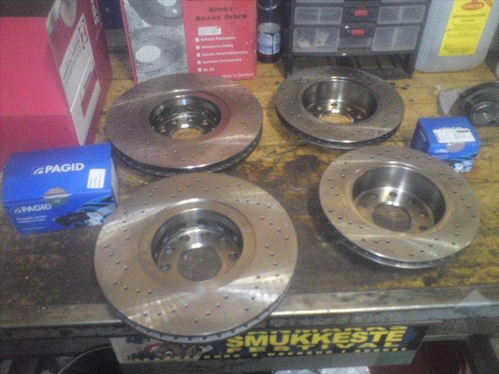 Audi S6 4.2 V8 Selvblander - Så kom der lige sports bremse skiver og klodser hjem...:) billede 19