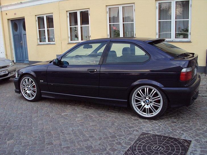 BMW 323Ti Compact billede 2