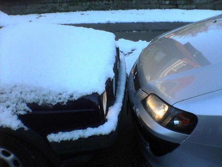 VW Golf 2 RIP - Tæt parkering - Måtte opgive at tage bilen den dag :-( billede 11