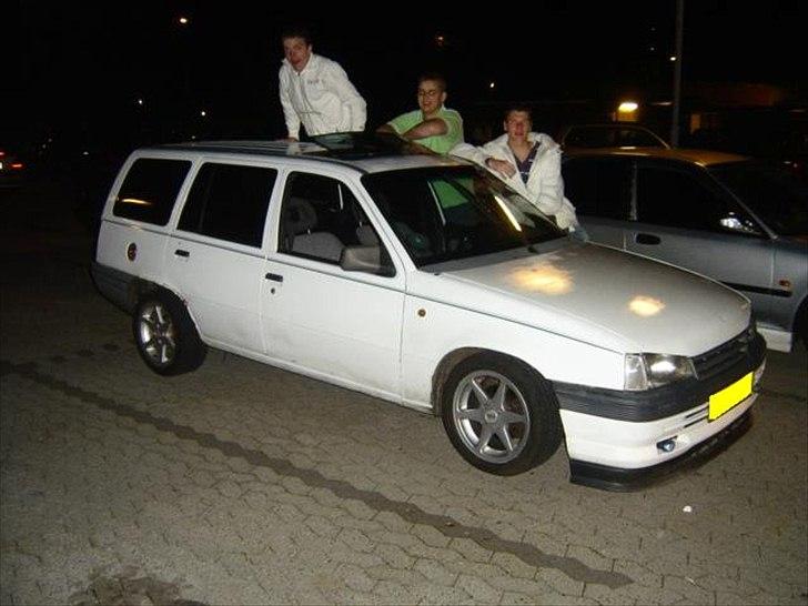 Opel Kadett E Stc. billede 1