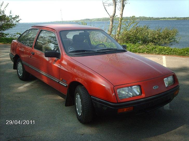 Ford sierra (solgt) billede 1