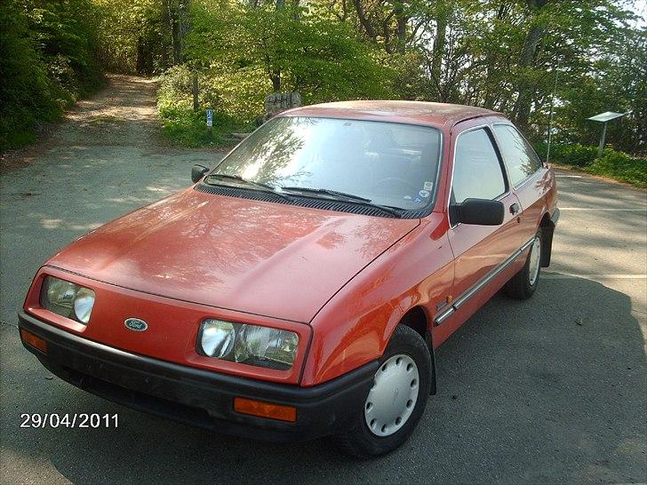 Ford sierra (solgt) billede 2