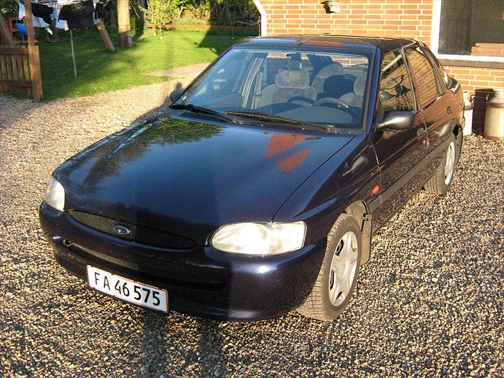 Ford Escort 1,6 16V Zetech billede 1