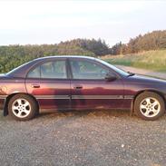 Opel Omega 