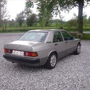 Mercedes Benz 190 D 2,5 TURBO