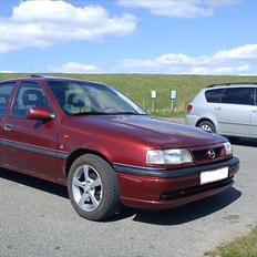 Opel Vectra A 2,0i>Solgt<