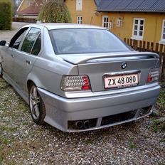 BMW 318is