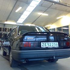 Ford Sierra Azur