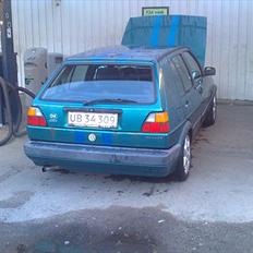 VW golf 2 (damens bil)