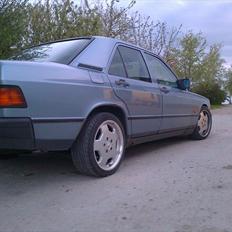 Mercedes Benz 190 (tidl bil)