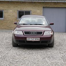 Audi A6 2,4 V6