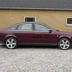 Audi A6 2,4 V6