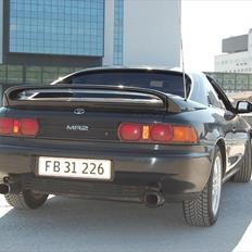 Toyota MR2