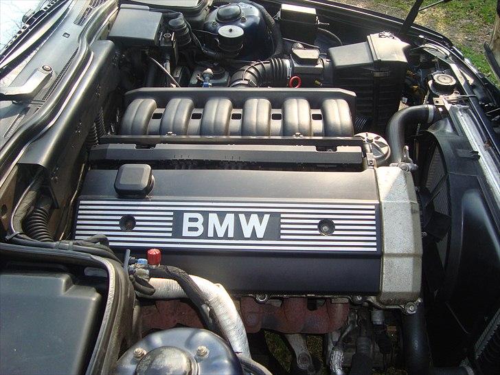 BMW E34 525i touring solgt billede 11