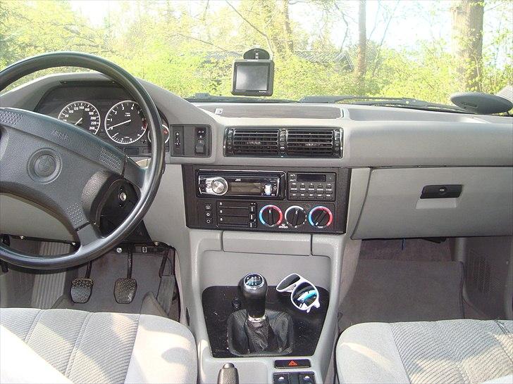 BMW E34 525i touring solgt billede 14