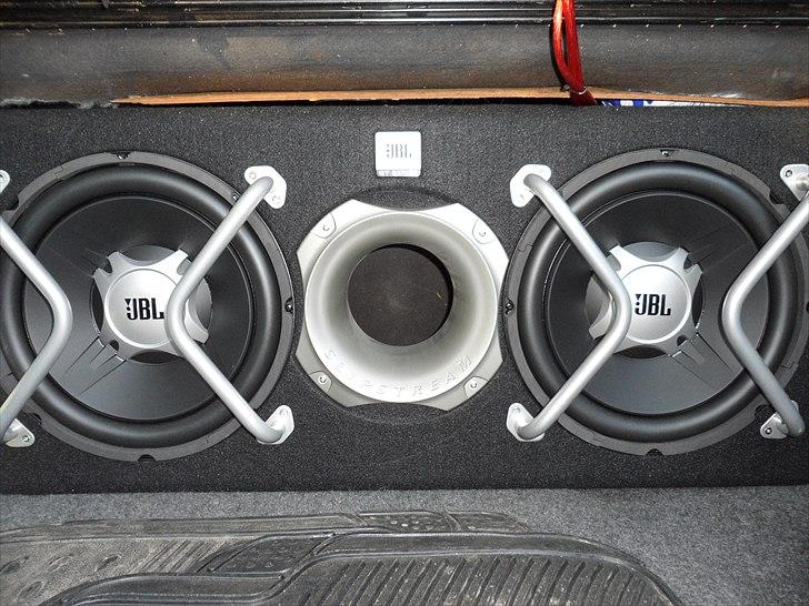Toyota Carina II Xli - 2x12" JBL Subs billede 15