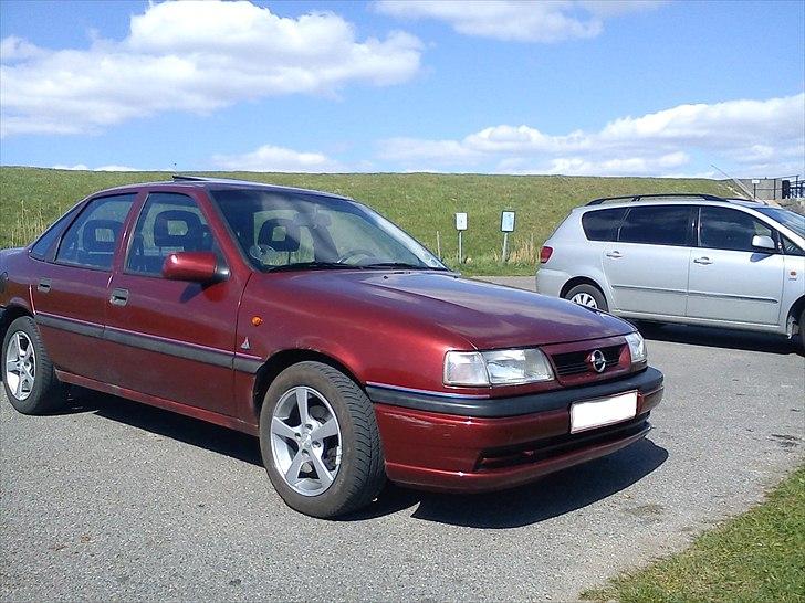 Opel Vectra A 2,0i>Solgt< billede 3