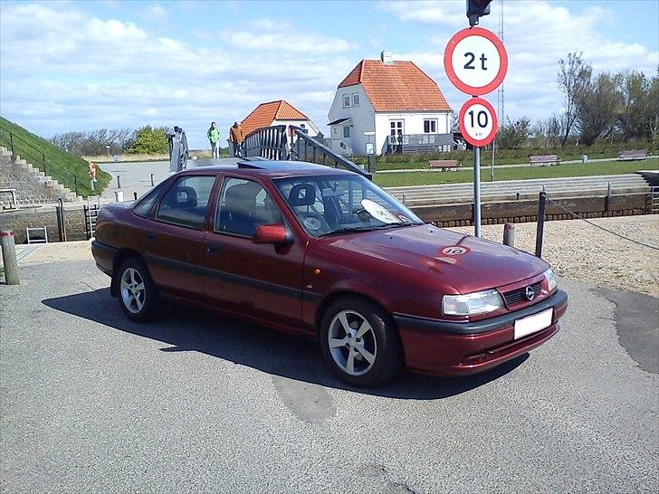 Opel Vectra A 2,0i>Solgt< billede 13