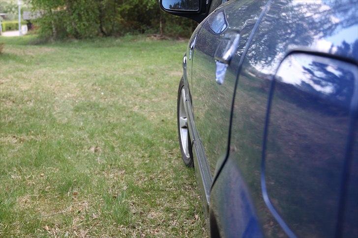 Mazda 323F SLX 1,8i "SOLGT" billede 6