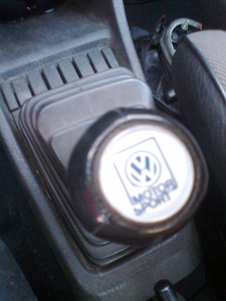 VW Golf 2 GTD Special - vw motor sport gear knop. fundet på hugget, følte mig heldig. billede 6