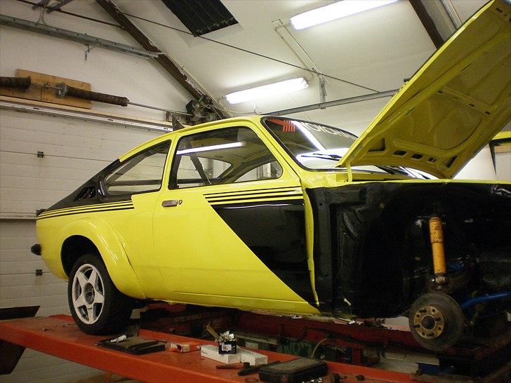 Opel kadett coupe gte - så ligner den snart en bil igen billede 10